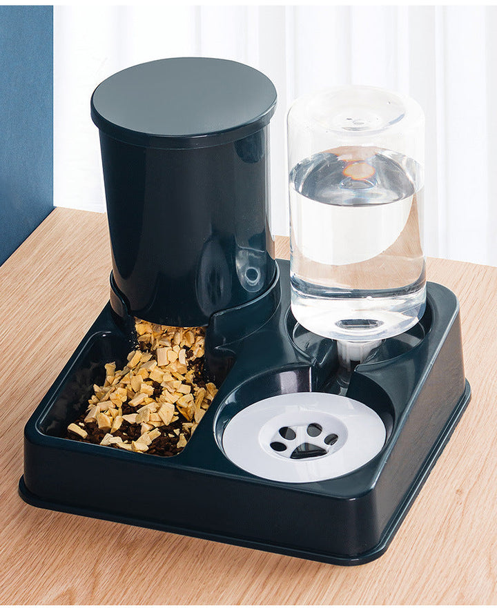 Revolutionize Feeding Time with Our Automatic Pet Feeding Device